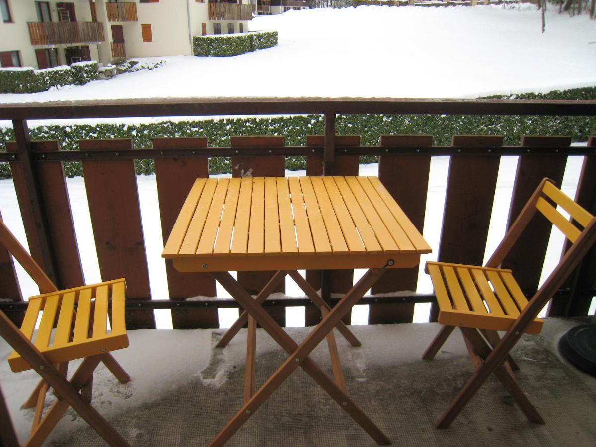 Appartement Au Pied Des Pistes, Avec Vue Sur La Montagne Берне Екстериор снимка