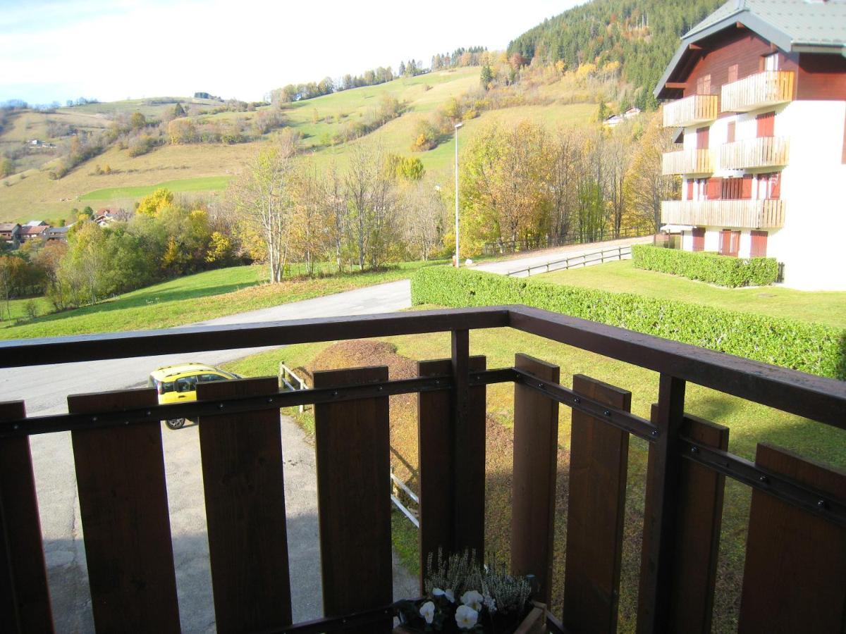 Appartement Au Pied Des Pistes, Avec Vue Sur La Montagne Берне Екстериор снимка